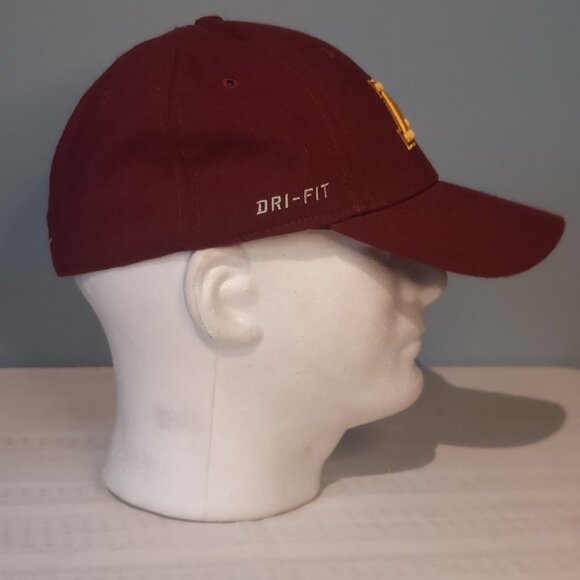 Maroon and Gold Nike Minnesota Gophers Hat - Picture 2 of 5